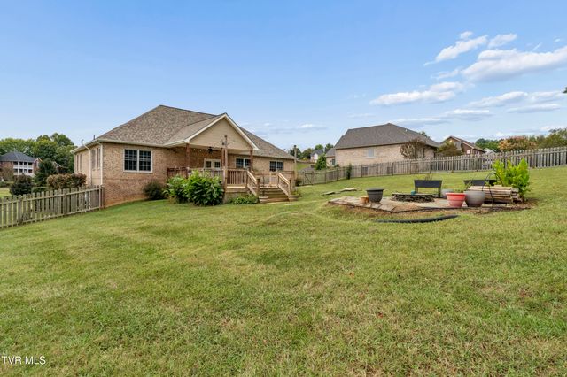 404 Mizpah Hills Drive, Johnson City, TN 37604