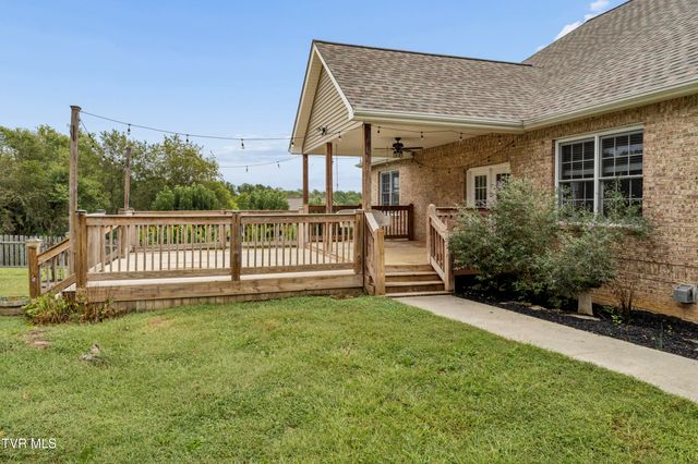 404 Mizpah Hills Drive, Johnson City, TN 37604