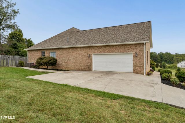 404 Mizpah Hills Drive, Johnson City, TN 37604