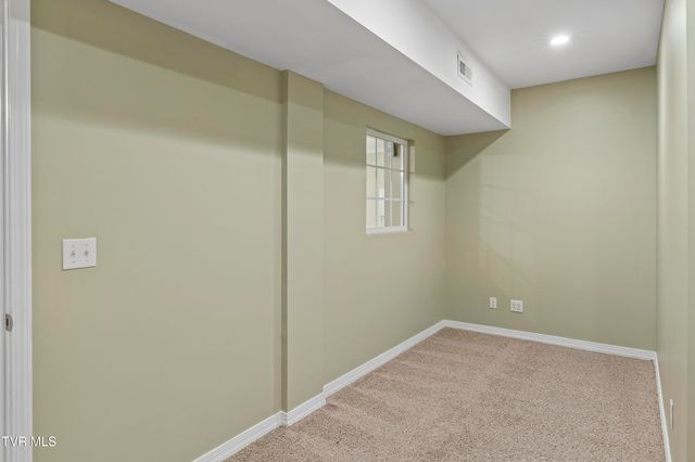 404 Mizpah Hills Drive, Johnson City, TN 37604
