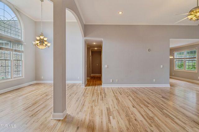 404 Mizpah Hills Drive, Johnson City, TN 37604