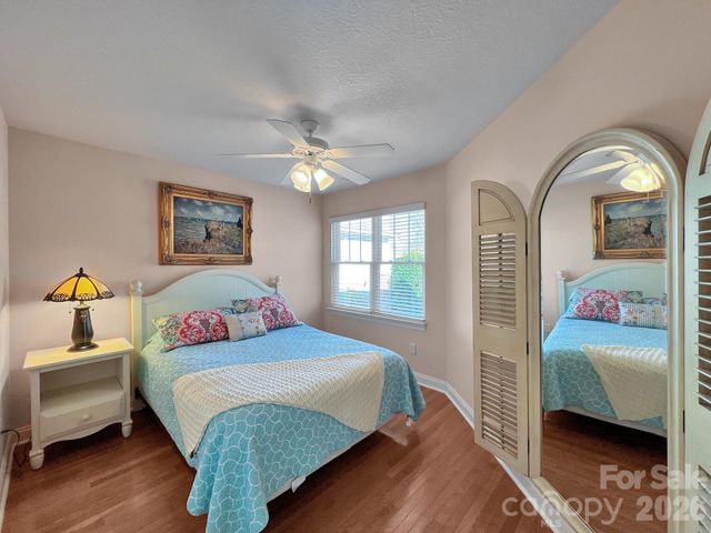 41 Little Fox Lane, Fletcher, NC 28732