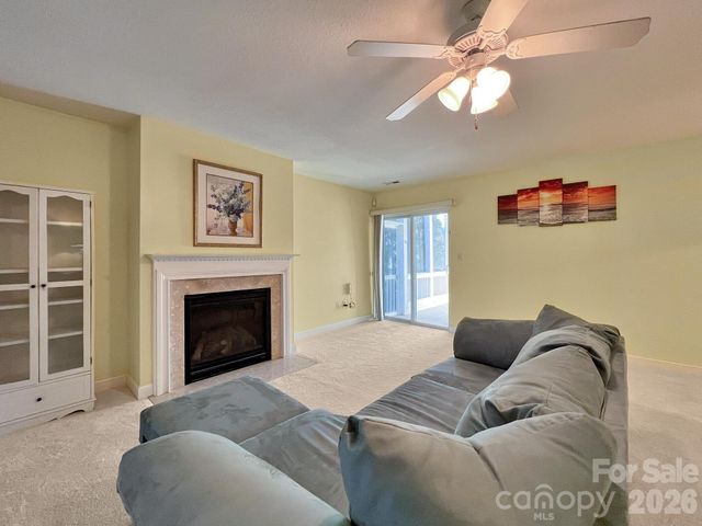 41 Little Fox Lane, Fletcher, NC 28732