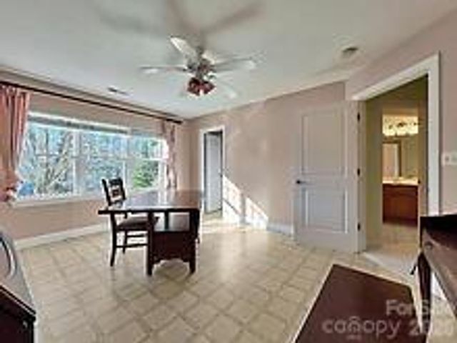 41 Little Fox Lane, Fletcher, NC 28732