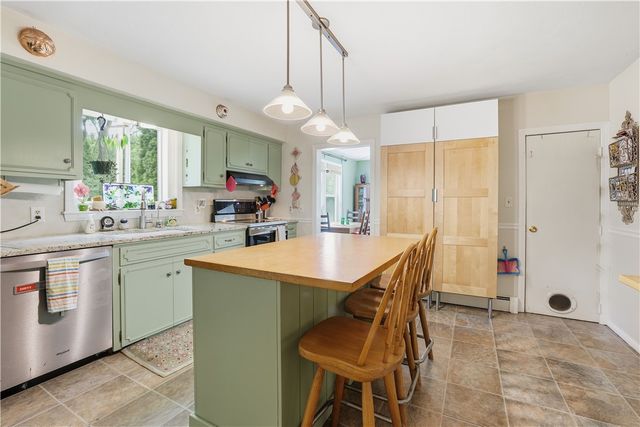 39 West Wrentham Road, Cumberland, RI 02864