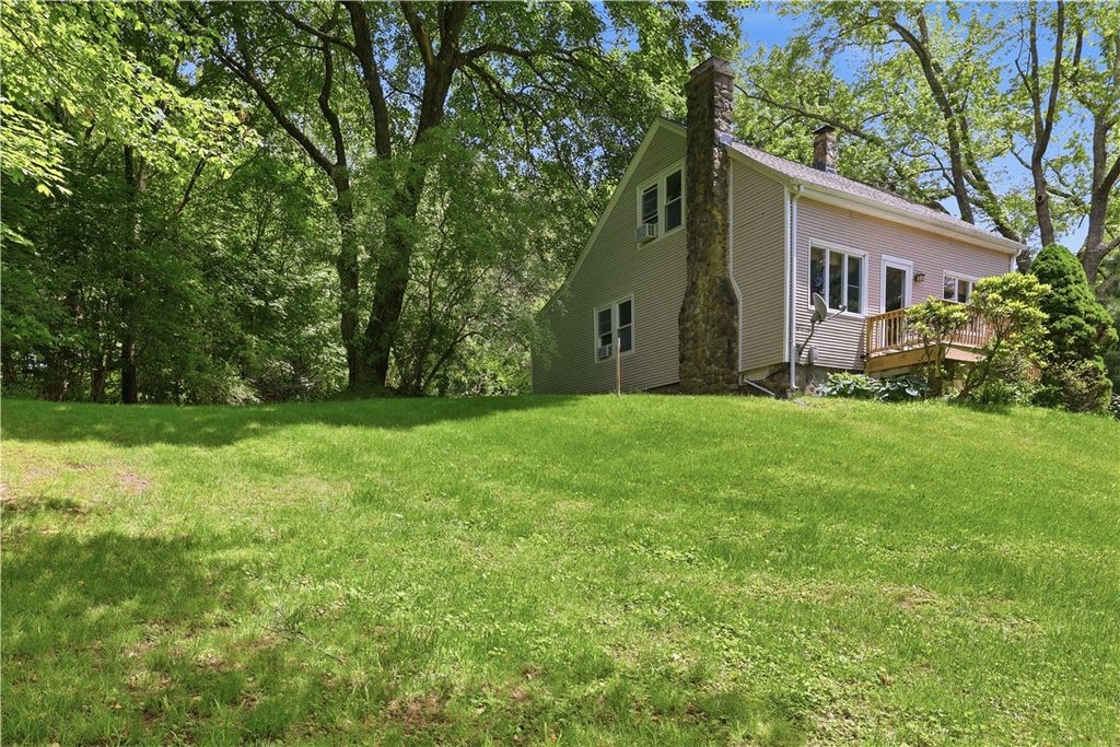 39 West Wrentham Road, Cumberland, RI 02864