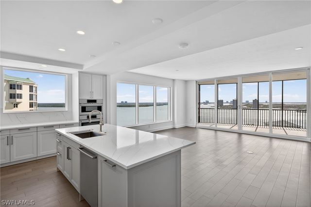 4142 Bay Beach LN 901, Fort Myers Beach, FL 33931