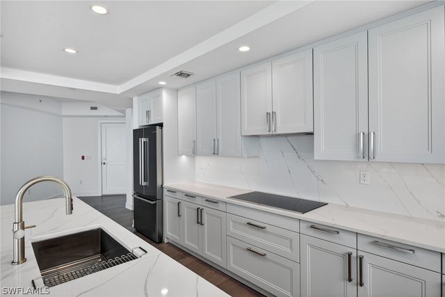 4142 Bay Beach LN 901, Fort Myers Beach, FL 33931