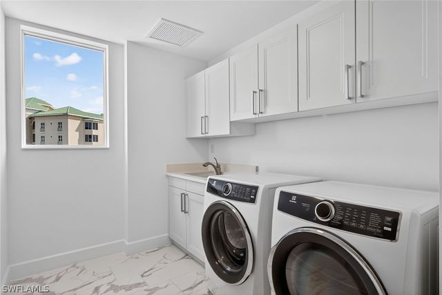 4142 Bay Beach LN 901, Fort Myers Beach, FL 33931