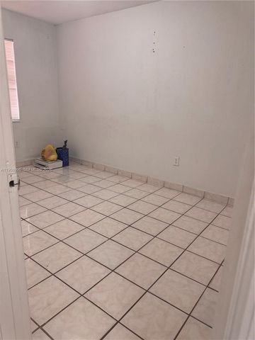 19317 NW 47th Ave, Miami Gardens, FL 33055