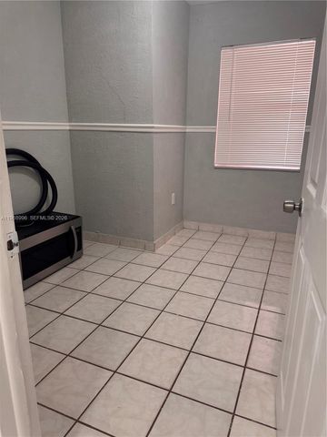 19317 NW 47th Ave, Miami Gardens, FL 33055