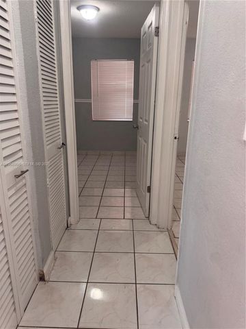 19317 NW 47th Ave, Miami Gardens, FL 33055