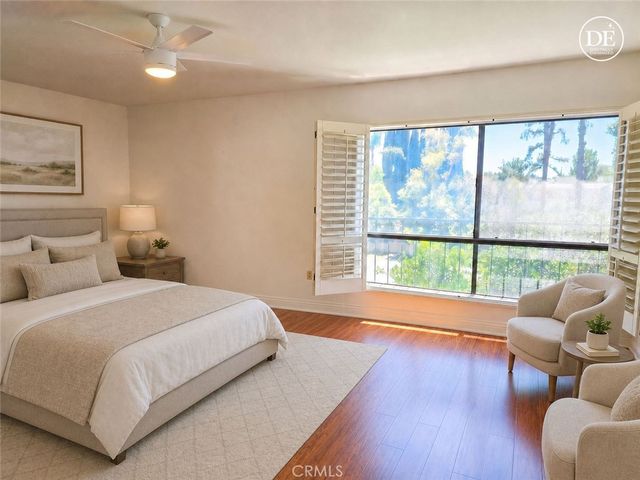 6121 Shoup Avenue 10, Woodland Hills, CA 91367