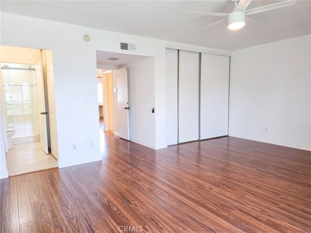 6121 Shoup Avenue 10, Woodland Hills, CA 91367