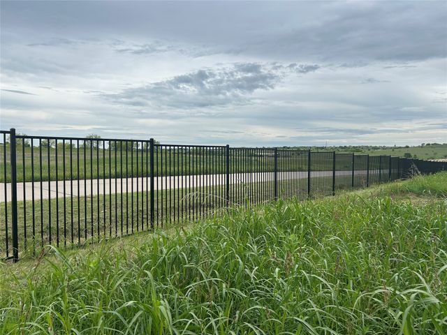 2059 Hidden Bluff Drive, Aledo, TX 76008