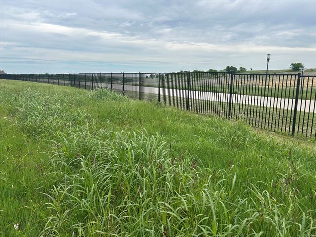 2059 Hidden Bluff Drive, Aledo, TX 76008