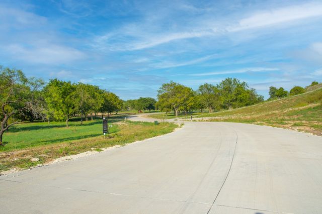 2059 Hidden Bluff Drive, Aledo, TX 76008