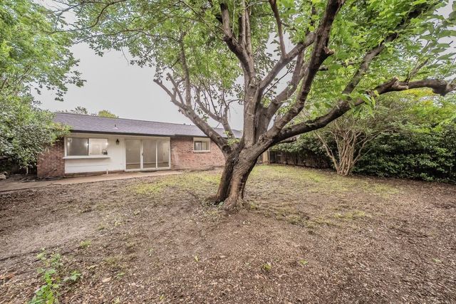 1108 Georgetown Street, Arlington, TX 76015