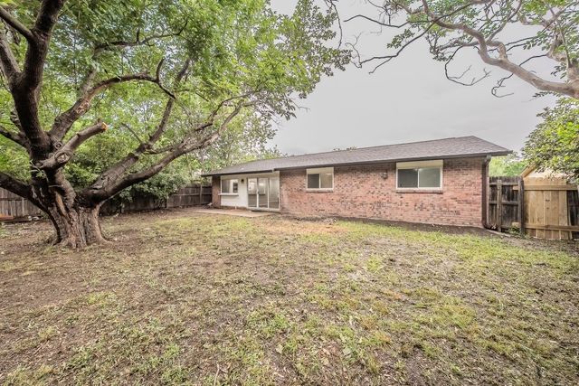 1108 Georgetown Street, Arlington, TX 76015