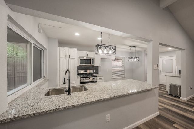 1108 Georgetown Street, Arlington, TX 76015