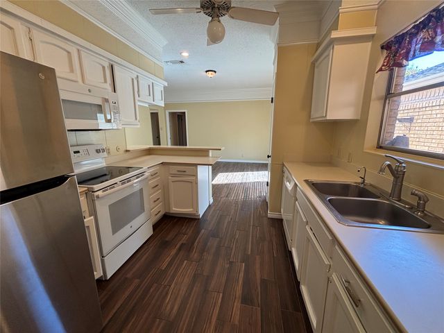4702 Ranch View Road, Fort Worth, TX 76109