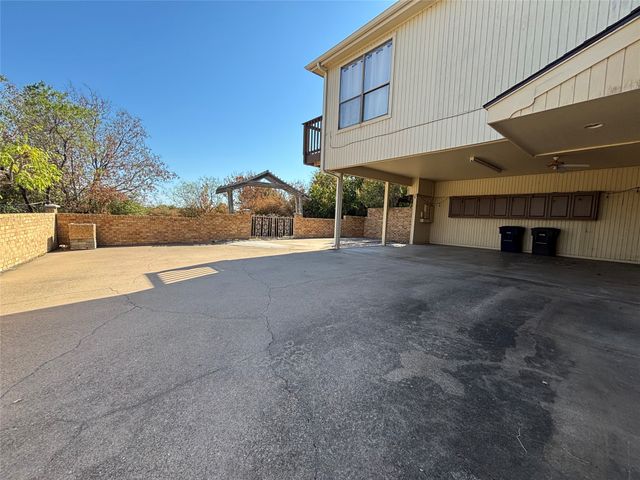 4702 Ranch View Road, Fort Worth, TX 76109