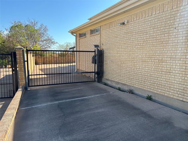 4702 Ranch View Road, Fort Worth, TX 76109