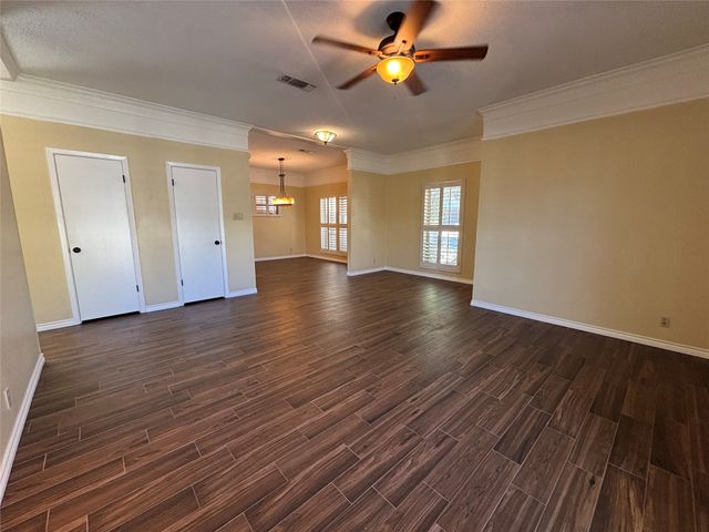 4702 Ranch View Road, Fort Worth, TX 76109