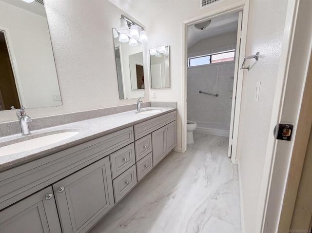 3556 Paseo Salamoner, La Mesa, CA 91941