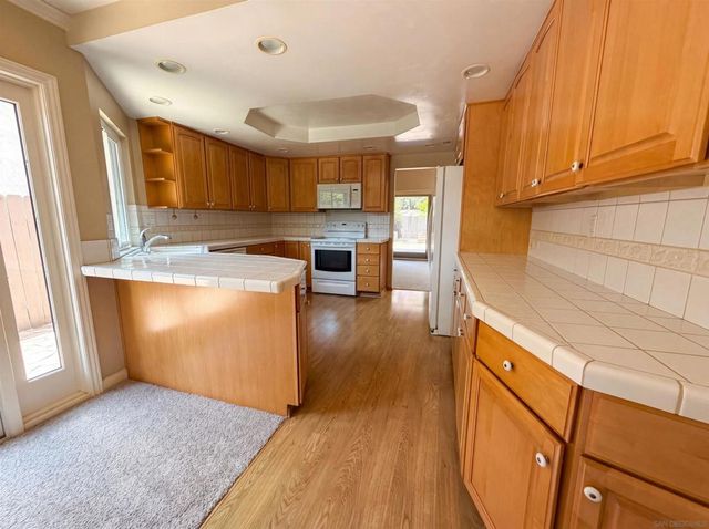3556 Paseo Salamoner, La Mesa, CA 91941