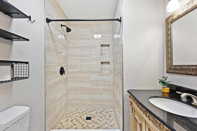 522 S Kerr Avenue Apt 66, Wilmington, NC 28403