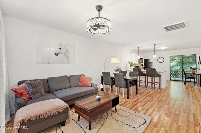 522 S Kerr Avenue Apt 66, Wilmington, NC 28403