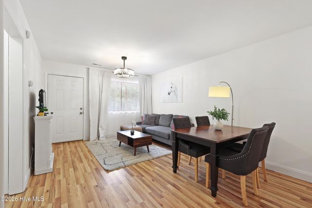 522 S Kerr Avenue Apt 66, Wilmington, NC 28403