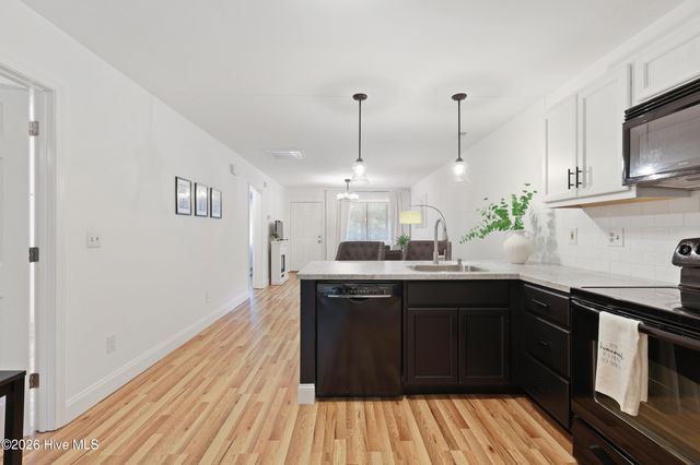 522 S Kerr Avenue Apt 66, Wilmington, NC 28403