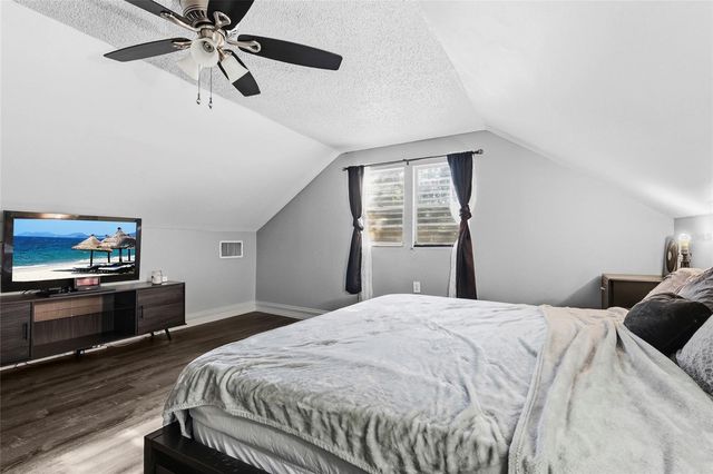 219 39TH STREET E, Palmetto, FL 34221
