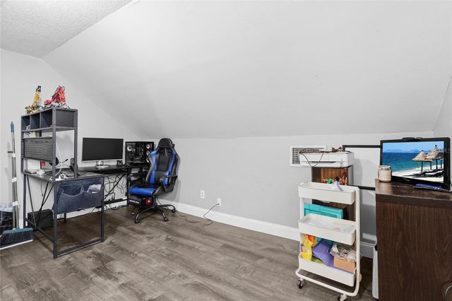 219 39TH STREET E, Palmetto, FL 34221