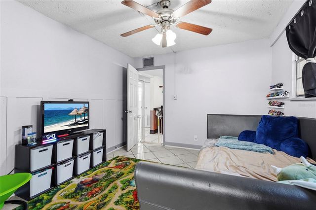 219 39TH STREET E, Palmetto, FL 34221