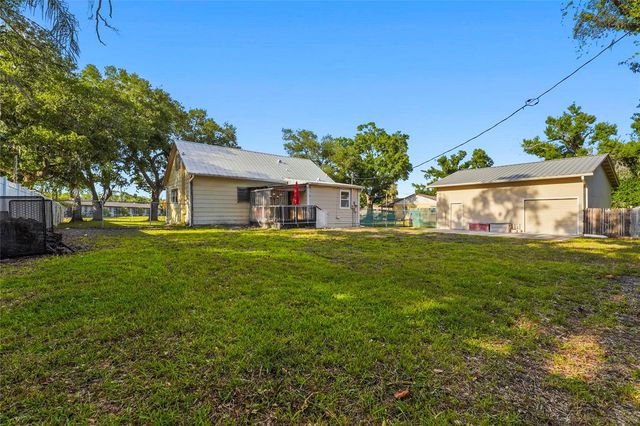 219 39TH STREET E, Palmetto, FL 34221