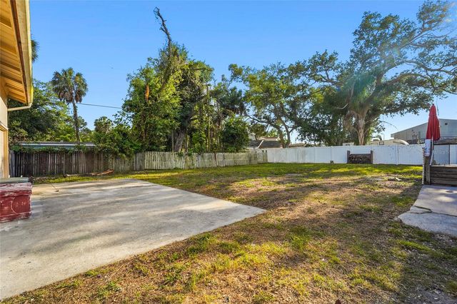 219 39TH STREET E, Palmetto, FL 34221