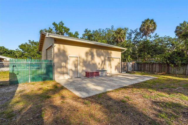 219 39TH STREET E, Palmetto, FL 34221