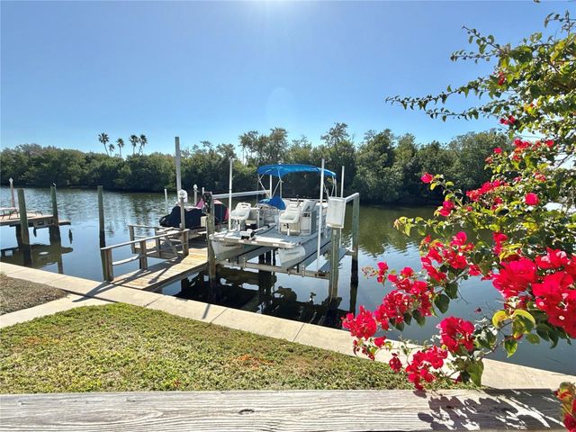 436 MOUNT OAK AVENUE NE 747, St Petersburg, FL 33702