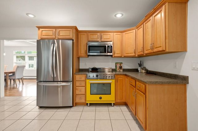 110 Maybrook Avenue, Manchester, NH 03102