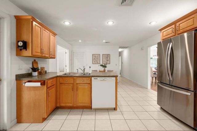 110 Maybrook Avenue, Manchester, NH 03102
