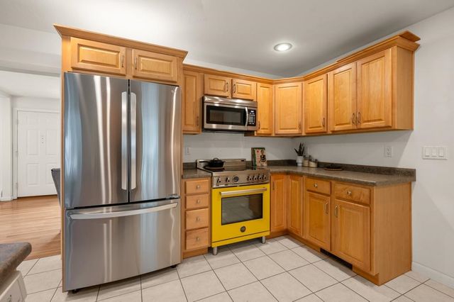 110 Maybrook Avenue, Manchester, NH 03102