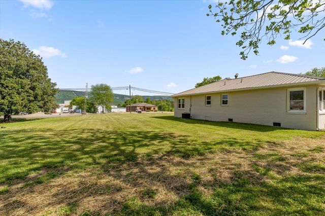 36 Wren Avenue, Trenton, GA 30752