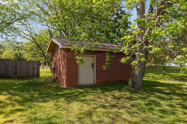 36 Wren Avenue, Trenton, GA 30752