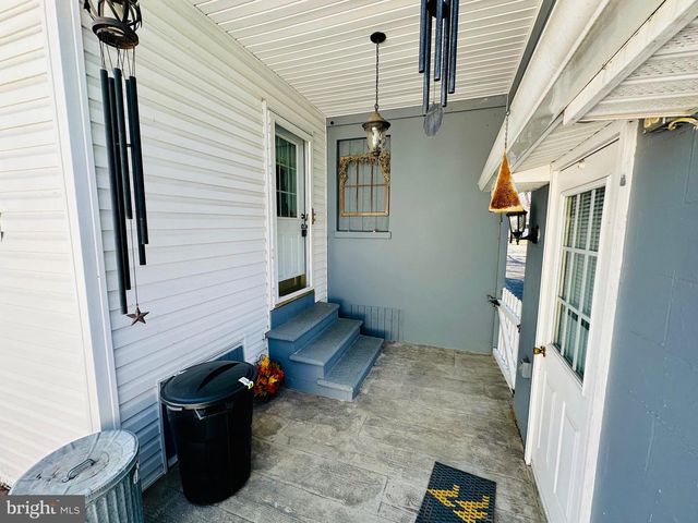 15 W BIRCH LN, Romney, WV 26757