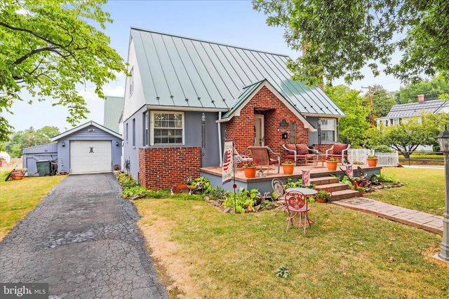 15 W BIRCH LN, Romney, WV 26757