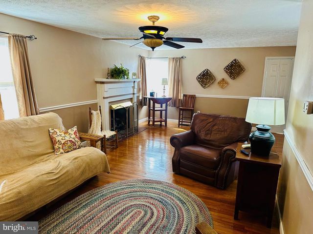 15 W BIRCH LN, Romney, WV 26757