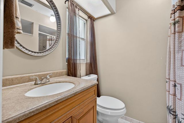 8011 45th Way N, Palm Beach Gardens, FL 33418